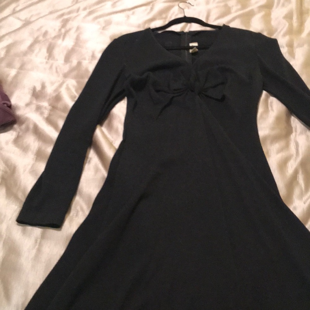 Dress - Picture 5 of 5